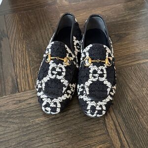 AUTHENTIC USED GUCCI Black and White tweed GG Jordan Loafers Size 36.5
